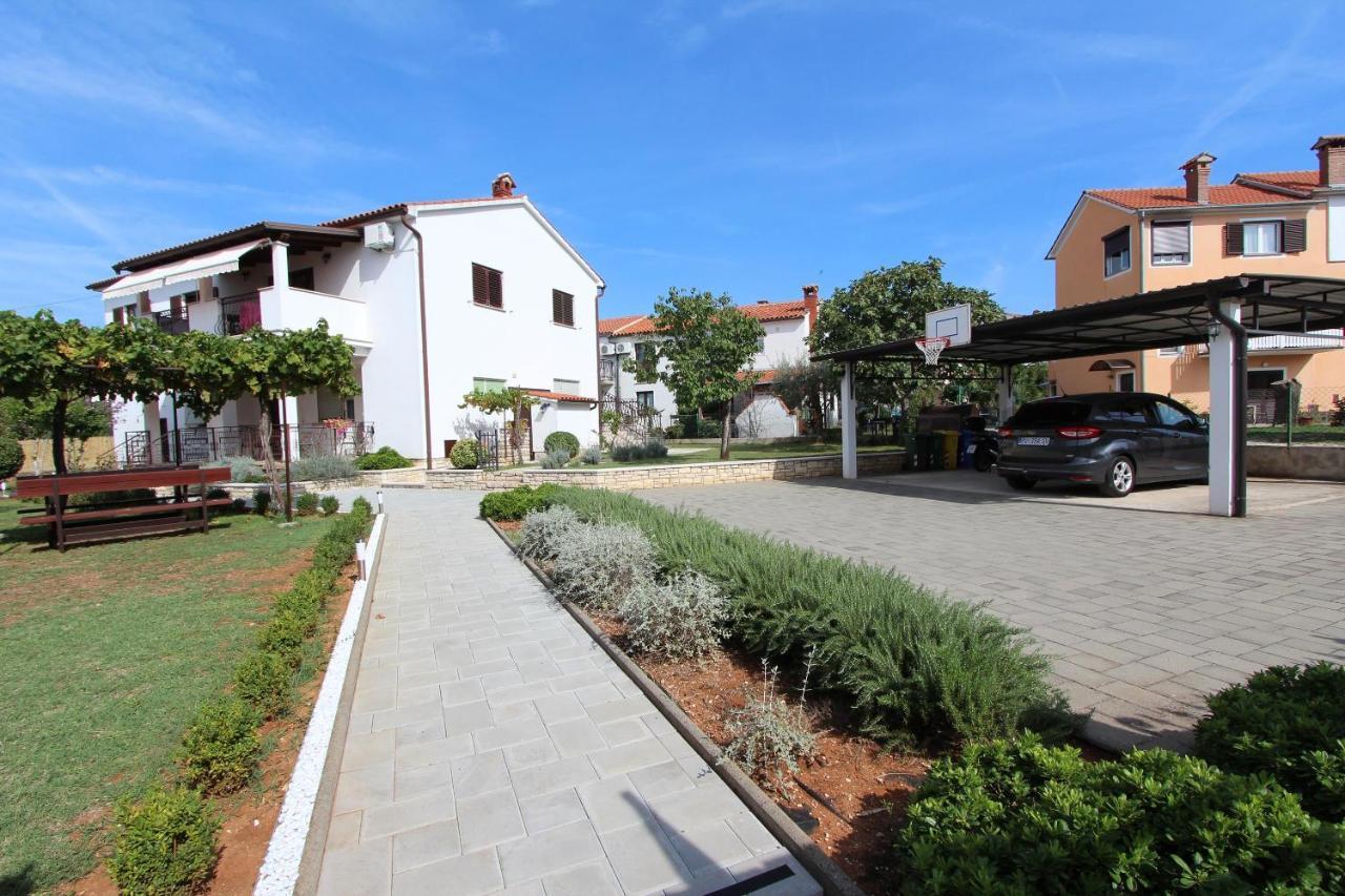 Apartments Mirela Rovinj Exterior foto